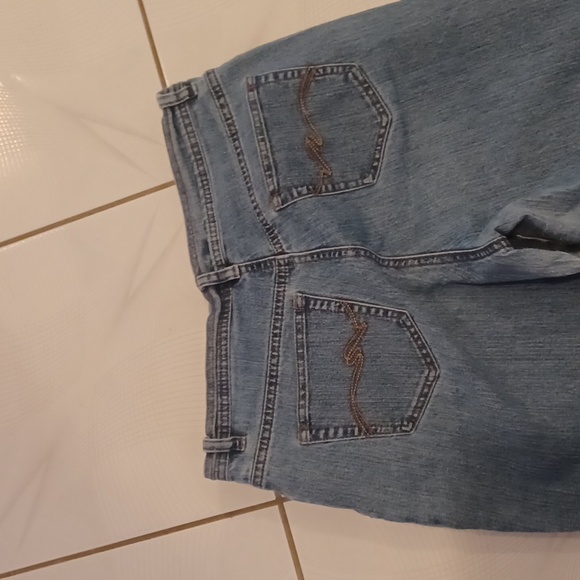 Free Add-on Blue Jeans - Size 10 - Picture 5 of 8
